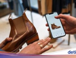 Pembuat Sandalku Di Australia Ganti Mesin Tradisional Di iPhone