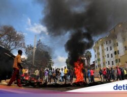 Negeri Ini Naikkan Retribusi Negara, Rakyat Miskin, Toko Dijarah!