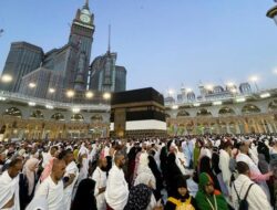 Pria Ini Niat Cari Air, tapi Malah Temukan Setumpuk Emas Ke Makkah