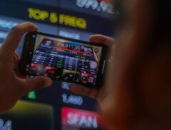 Saham Bank Tiba-Tiba Lompat, BBRI Naik 3%, BMRI 1,9%, BBNI 1,8%