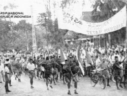 Ramai Warga RI Sumbang Emas & Uang Untuk Dana Bantuan Kemensos-Beli Pesawat