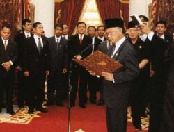 Awalnya Diremehkan-Didemo, Pejabat RI Ini Akhirnya Dipuja Bak Pahlawan