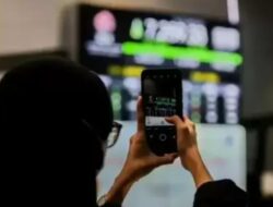 IHSG Tembus Catatan Tertinggi 8.025 Di Di Reshuffle Tim Pembantu Presiden Pembantu Presiden
