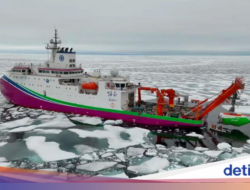 China Dari Sebab Itu yang Pertama Kunjungi Gunung Api Di Dasar Samudra Arktik