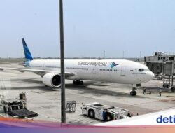 Garuda Tunda Tambah Pesawat, Ini Alasannya