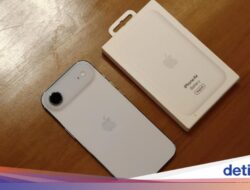 Unboxing iPhone Air MagSafe Battery, Tambah Daya 65% Harga Rp 2 Jutaan