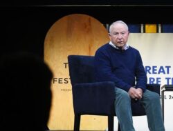 Salut! Konglomerat Ini Donasikan Semua Hartanya Untuk Pemanasan Global