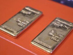 Pecah Pencapaian Terus! Harga Emas Diprediksi Masih Naik & Tembus Segini