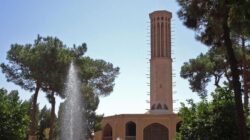 Diserang Asing-Konflik Bersenjata Besar Runtuhkan Iran Usai 200 Tahun Berjaya