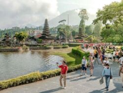Libur Panjang Tanpa Bokek, Ini Cara Atur Budget Traveling