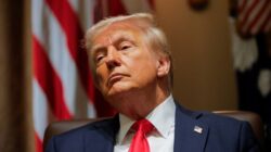 Genderang Pertempuran Dagang, Trump Ancam Tarif 100% yang Berani Pajaki Google, Meta, dan Apple!