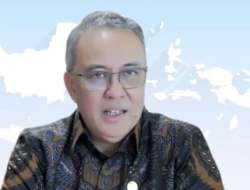 Anak Muda RI Kesenangan ‘Gali Lubang Tutup Lubang’, Bos OJK Lakukan Ini