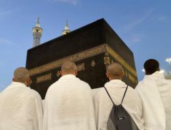 Nekat Terobos Makkah, Pria Non Muslim Ini Pulang Karena Itu Mualaf