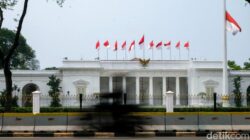 Kepala Negara RI Tiba-Tiba Panggil Pembantu Presiden Pembantu Presiden Ekonomi Ke Istana Jam 4 Pagi